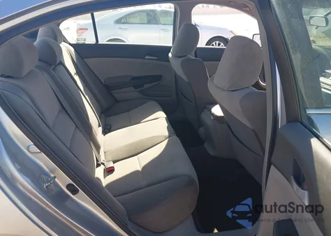 2009 Honda Accord 2.4 Lx z USA, uszkodzony, nr VIN 1HGCP263X9A136456